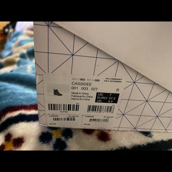 Call it spring booties - Picture 3 of 3